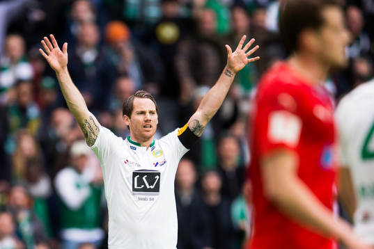 Hammarbys Johan Persson reagerar