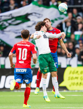 Hammarbys Romulo Cabral Pereira Pinto i en nickduell med