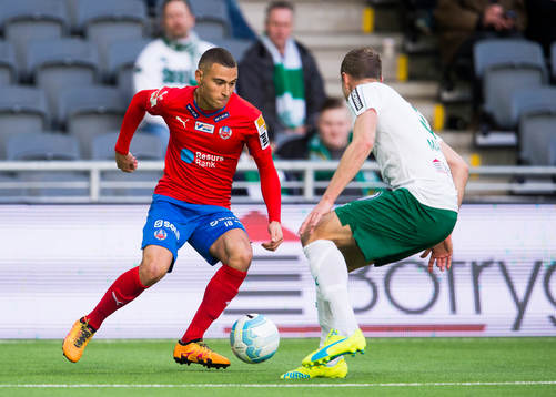 Helsingborgs Jordan Larsson och Hammarbys Richard Magyar