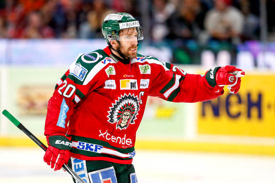 Frölundas Joel Lundqvist är irriterad på domaren