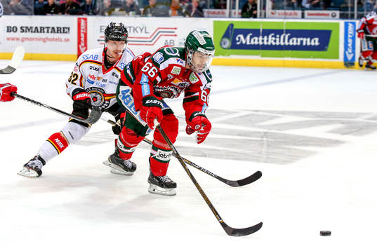Luleås Lennart Petrell och Frölundas Oscar Fantenberg
