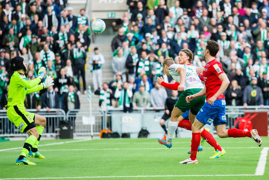 Hammarbys Erik Israelsson gör 5-1 bakom Helsingborgs