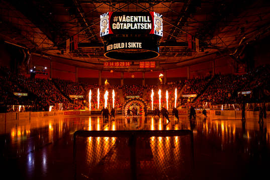 Frölunda gör entré på isen