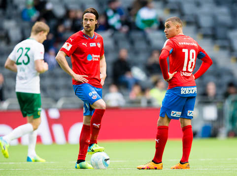 Helsingborgs Linus Hallenius och Jordan Larsson (h) ser