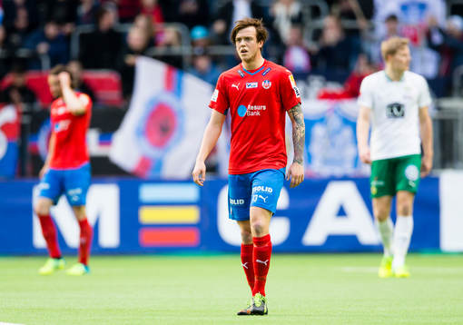 Helsingborgs Alexander Achinioti-Jönsson ser deppig ut