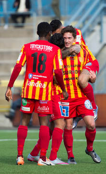 Syrianskas Robin Book jublar
