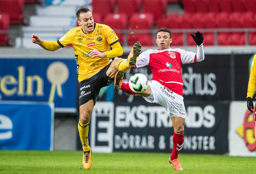 Elfsborgs Viktor Prodell och Kalmars Ismael Silva Lima