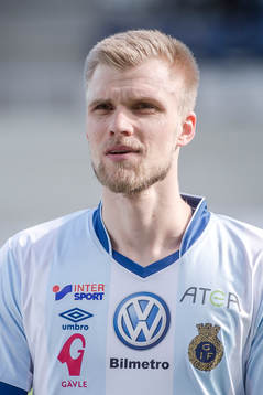 Gefles Robin Nilsson före fotbollsmatchen i Allsvenskan