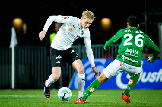 Örebros Karl Holmberg och Jönköpings André Calisir