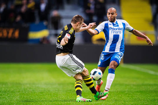s Haukur Heidar Hauksson och IFK Göteborgs Haitam Aleesami