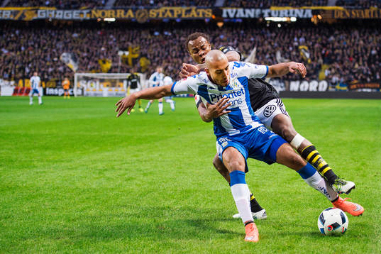s Carlos Strandberg mot IFK Göteborgs Haitam Aleesami