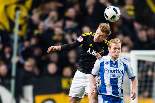 s Per Karlsson och IFK Göteborgs Gustav Engvall