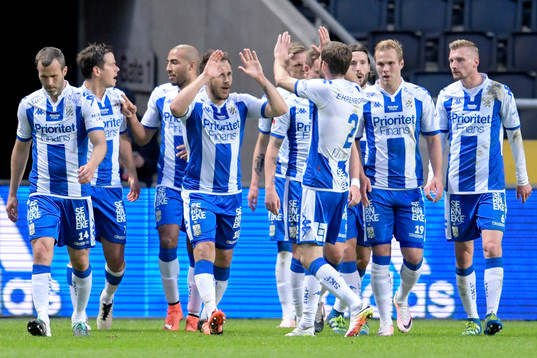 IFK Göteborgs Tobias Hysén jublar med lagkamraterna