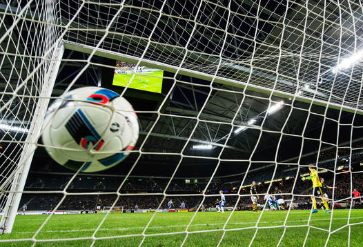2-3-bollen från IFK Göteborgs Tobias Hysén går in bakom