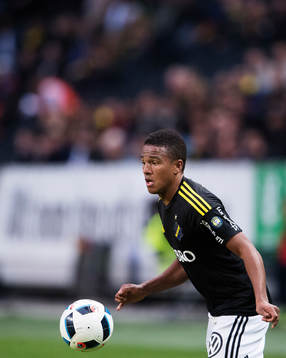 s Niclas Eliasson