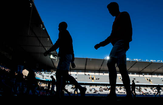 Malmö FFs spelare i siluett