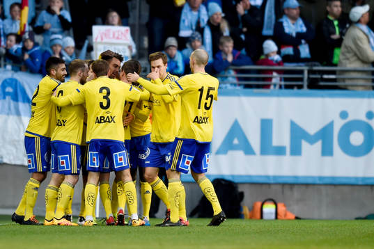 Sundsvalls Noah Sonko Sundberg jublar