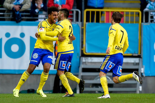Sundsvalls Noah Sonko Sundberg jublar