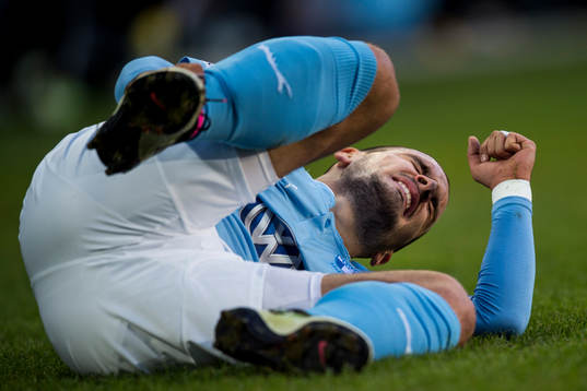 Malmö FFs Vladimir Rodic har ont