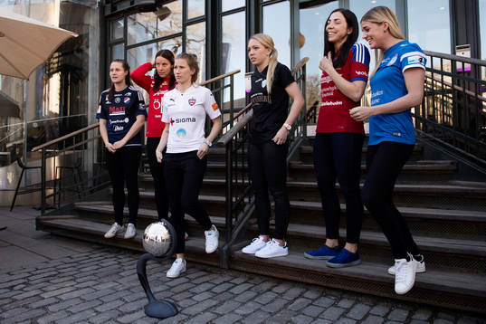 Spelare ur Damallsvenskan i väntan på att bli