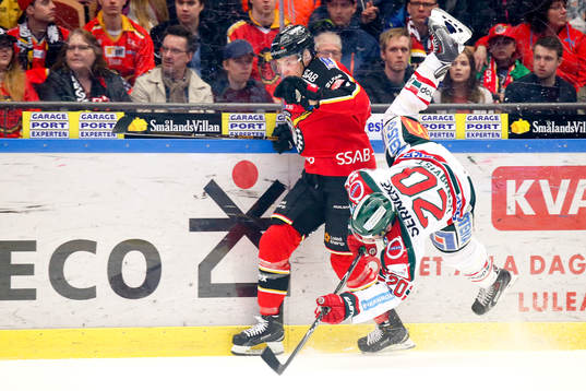 Luleås Ilari Melart och Frölundas Joel Lundqvist