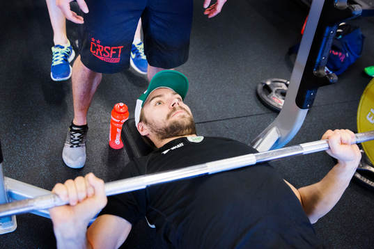 Ludvig Rensfeldt på gymet för Rögle BK som inleder sin