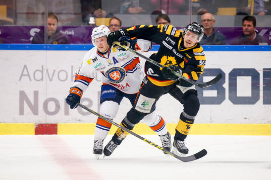 Skellefteås Pär Lindholm och Växjös Tuomas Kiiskinen