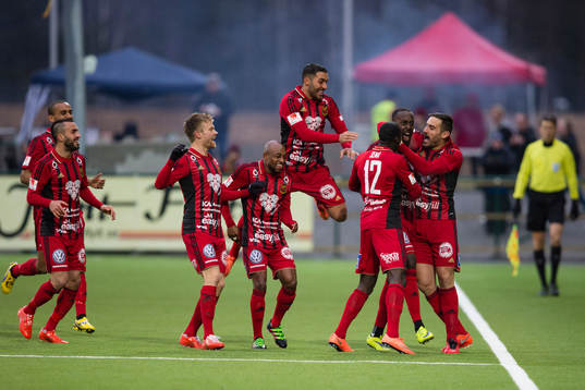 Östersunds spelare jublar