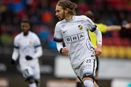 Häckens Simon Sandberg jublar