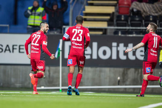 Östersunds spelare jublar