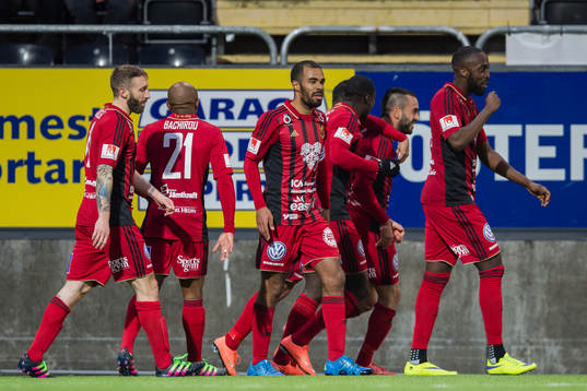 Östersunds spelare jublar