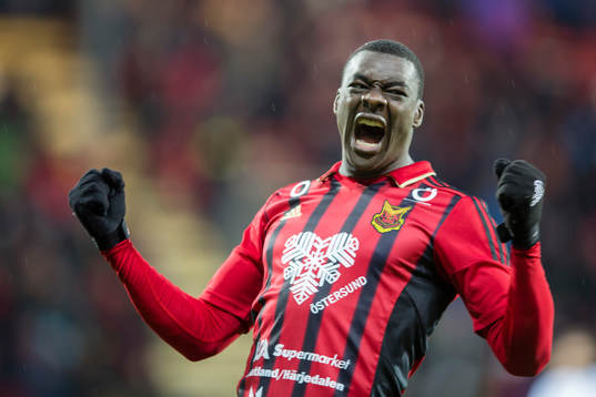 Östersunds Ken Sema jublar