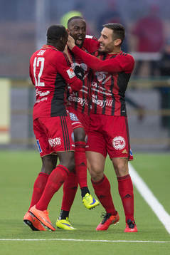 Östersunds Ronald Mukiibi jublar