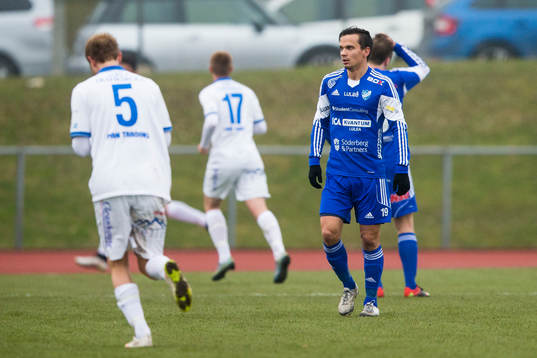 Luleås Patrik Pettersen deppar