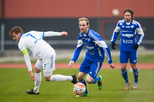 Akropolis Adrian Pettersson och Luleås Jesper Medén