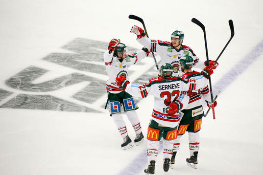 Frölundas Lukas Bengtsson jublar