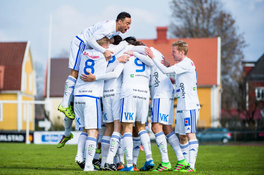 Umeås Simon Mårtensson jublar