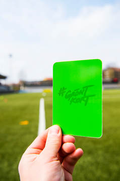 Grönt kort lanseras för första gången i Damallsvenskan.