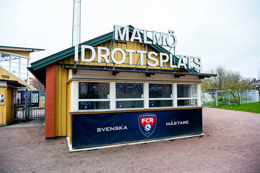 Malmö idrottsplats innan fotbollsmatchen i Damallsvenskan
