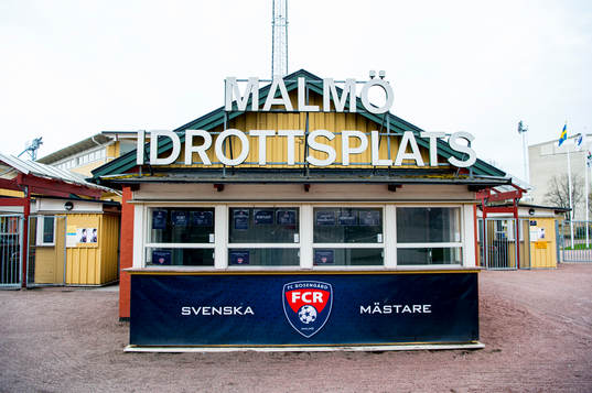 Malmö idrottsplats innan fotbollsmatchen i Damallsvenskan