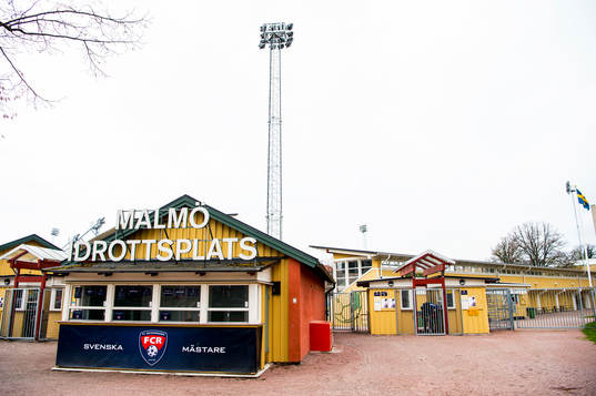 Malmö idrottsplats innan fotbollsmatchen i Damallsvenskan
