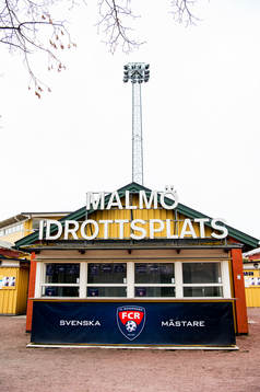 Malmö idrottsplats innan fotbollsmatchen i Damallsvenskan