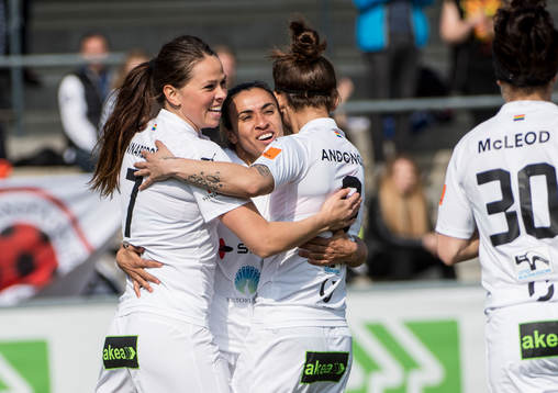 Rosengårds Sara Björk Gunnarsdottir, Nataša Andonova och