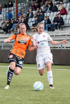 Kristianstads Therese Ivarsson mot Rosengårds Lieke Martens