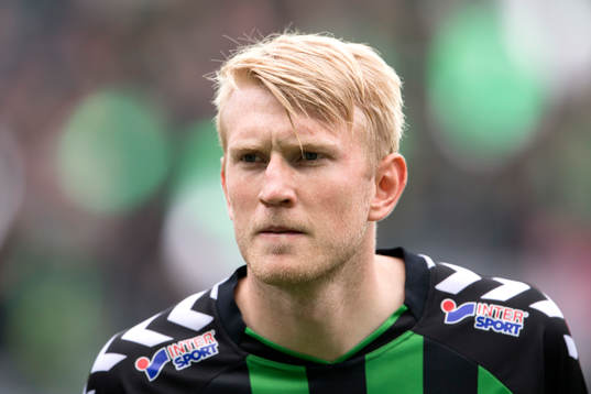 GAIS Carl Nyström vid lineup innan fotbollsmatchen i