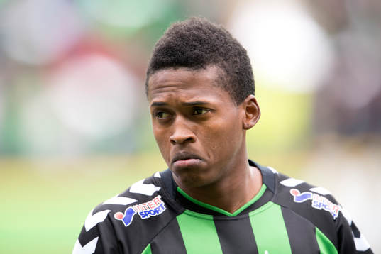 GAIS Luther Singh vid lineup innan fotbollsmatchen i