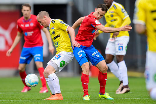 Falkenbergs Christoffer Carlsson och Helsingborgs Anton Wede
