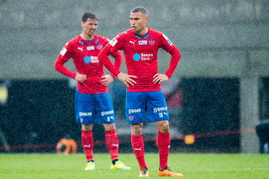 Helsingborgs Martin Christensen och Jordan Larsson deppar