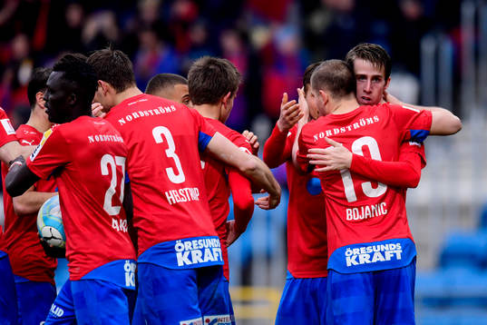 Helsingborgs Linus Hallenius jublar