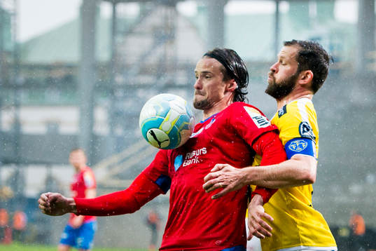 Helsingborgs Linus Hallenius och Falkenbergs Alexander
